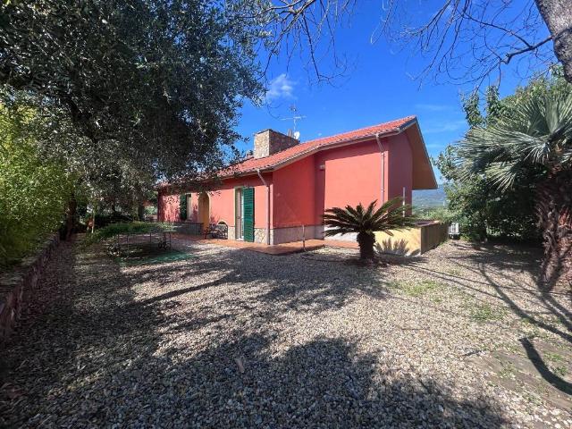 Villa Indipendente in vendita a Cantalupo, Imperia