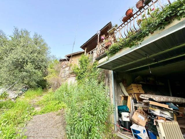 Villa Indipendente in vendita a Oliveto, Imperia