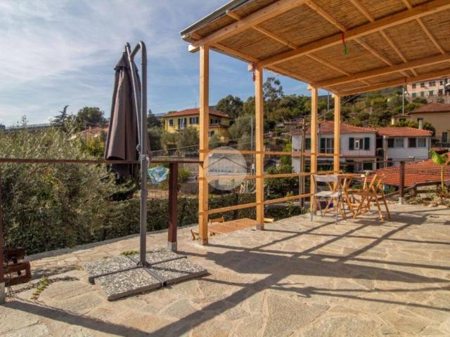 Villa Indipendente in vendita a Caramagnetta, Imperia