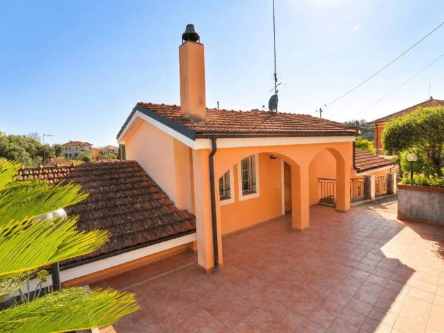 Villa Indipendente in vendita a Artallo, Imperia