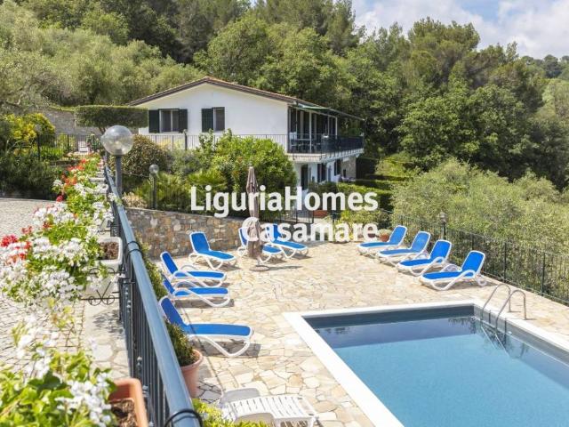 Villa Indipendente in vendita a Imperia, Liguria