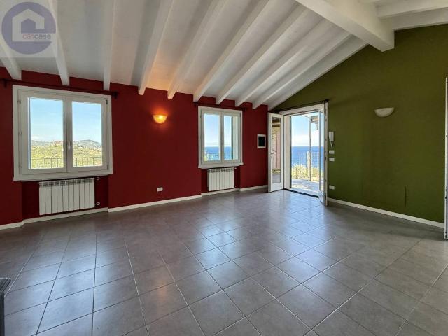 Villa Indipendente in vendita a Poggi Inferiore, Imperia