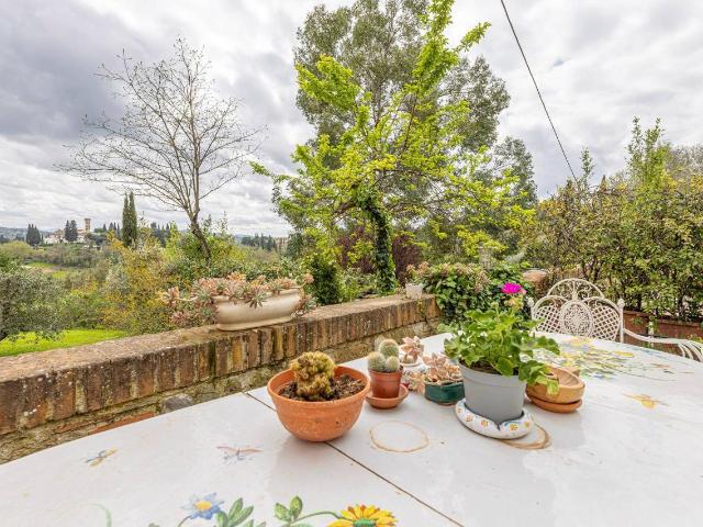 Villa Indipendente in vendita a Colleramole, Impruneta