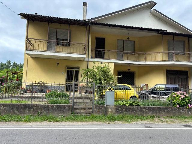 Villa Indipendente in vendita a Piemonte, Asti