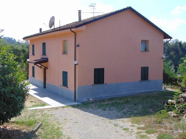 Villa Indipendente in vendita a Piemonte, Asti