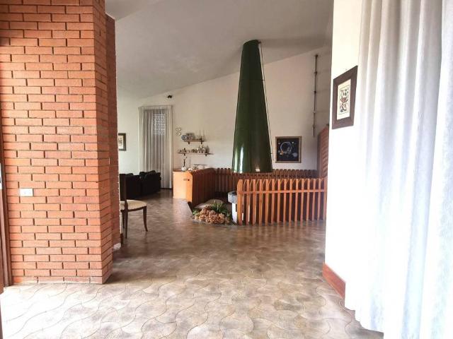 Villa Indipendente in vendita a Piemonte, Asti