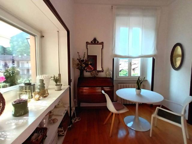 Villa Indipendente in vendita a Comunità Montana del Piambello, Induno Olona