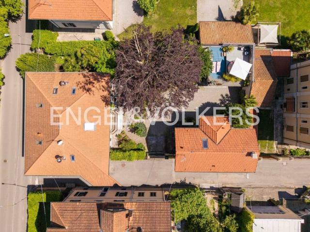 Villa Indipendente in vendita a Comunità Montana del Piambello, Induno Olona