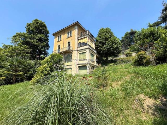 Villa Indipendente in vendita a Villa Romanò, Inverigo