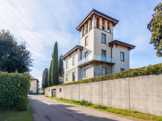 Villa Indipendente in vendita a Villa Romanò, Inverigo