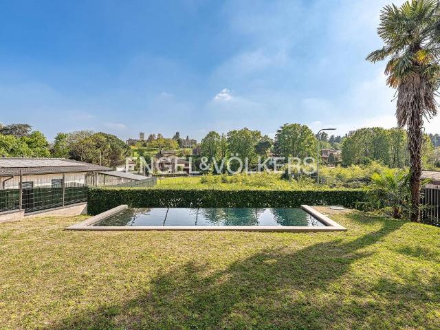 Villa Indipendente in vendita a Mandresca, Inverigo