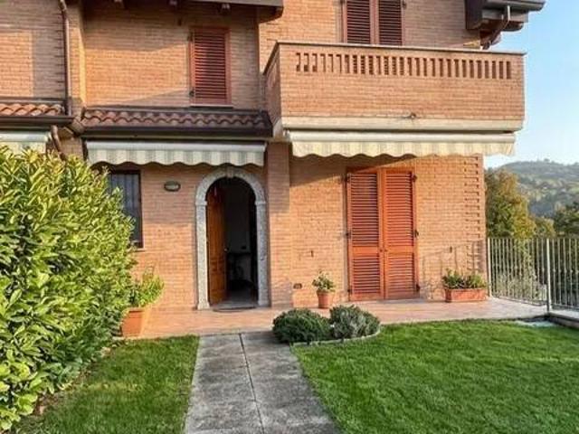 Villa Indipendente in vendita a Arosio, Lombardia
