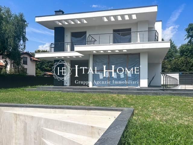 Villa Indipendente in vendita a Mandresca, Inverigo