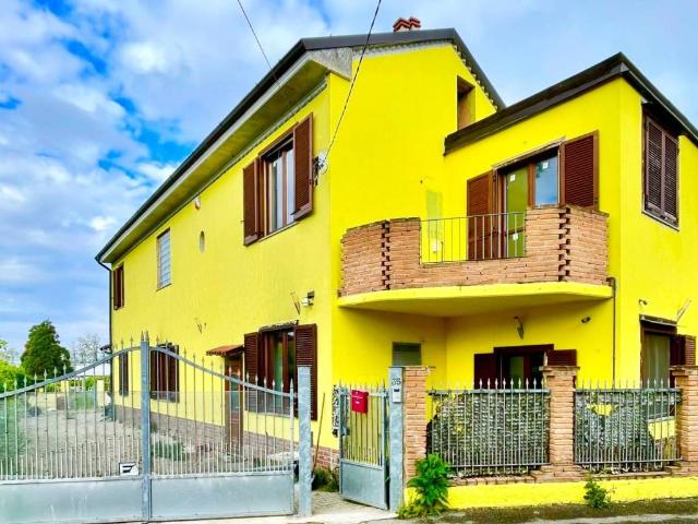 Villa Indipendente in vendita a Inverno E Monteleone, Lombardia