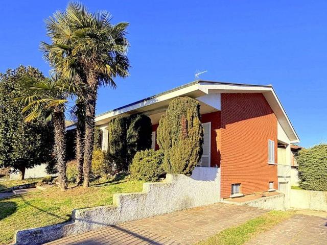 Villa Indipendente in vendita a Inveruno, Lombardia