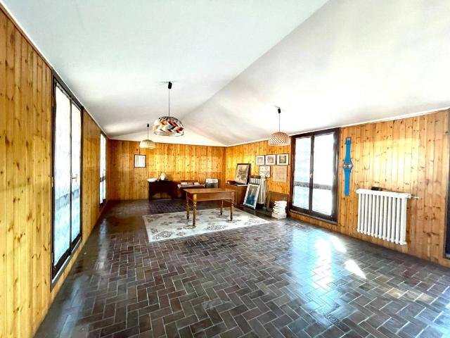 Villa Indipendente in vendita a Inveruno, Lombardia