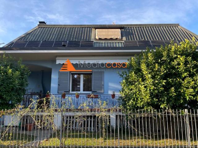 Villa Indipendente in vendita a Inzago, Lombardia