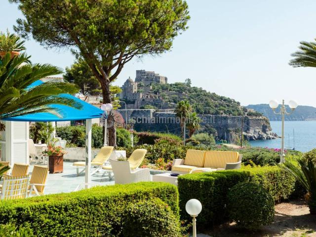 Villa Indipendente in vendita a Ischia, Campania