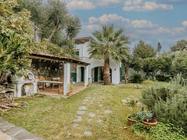 Villa Indipendente in vendita a Ischia, Campania