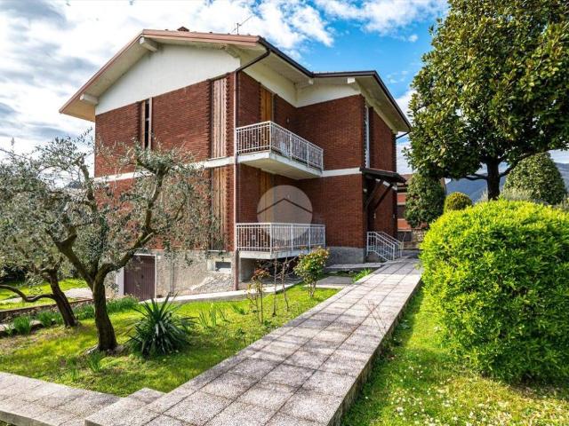 Villa Indipendente in vendita a Comunità montana del Sebino bresciano, Iseo