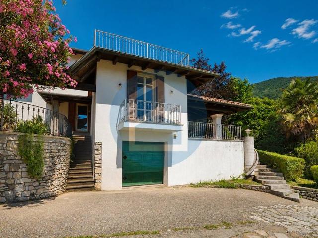 Villa Indipendente in vendita a Comunità montana del Sebino bresciano, Iseo