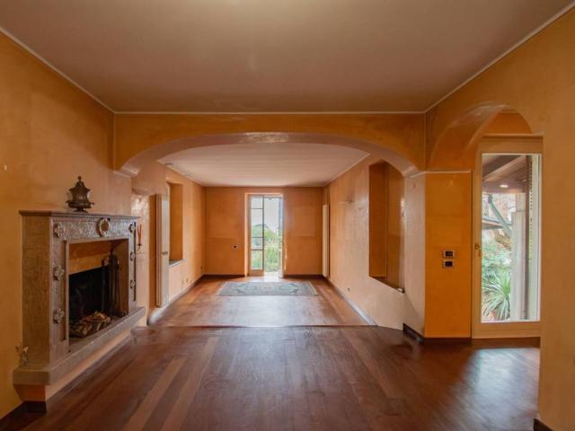 Villa Indipendente in vendita a Comunità montana del Sebino bresciano, Iseo