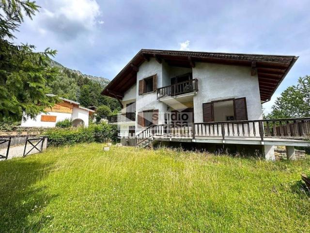 Villa Indipendente in vendita a Comunità della Vallagarina, Isera