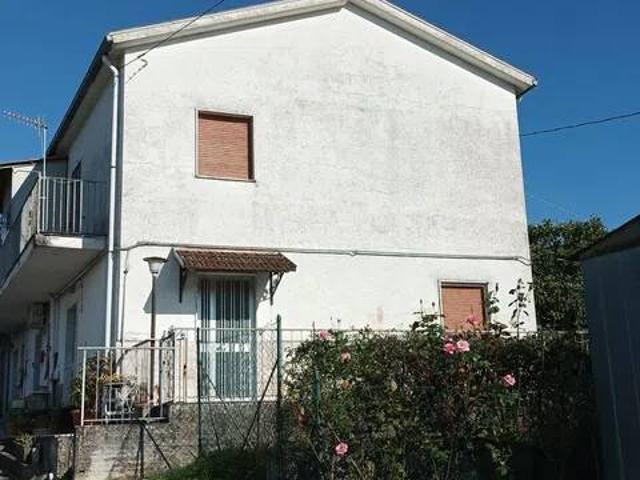 Villa Indipendente in vendita a Sant'agapito, Molise