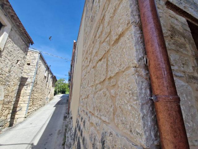 Villa Indipendente in vendita a Isernia, Molise