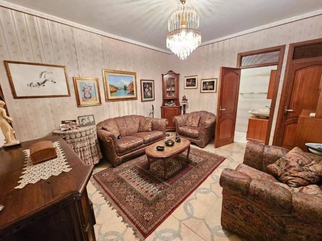 Villa Indipendente in vendita a Isnello, Sicilia