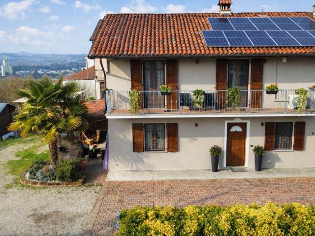 Villa Indipendente in vendita a Piemonte, Asti