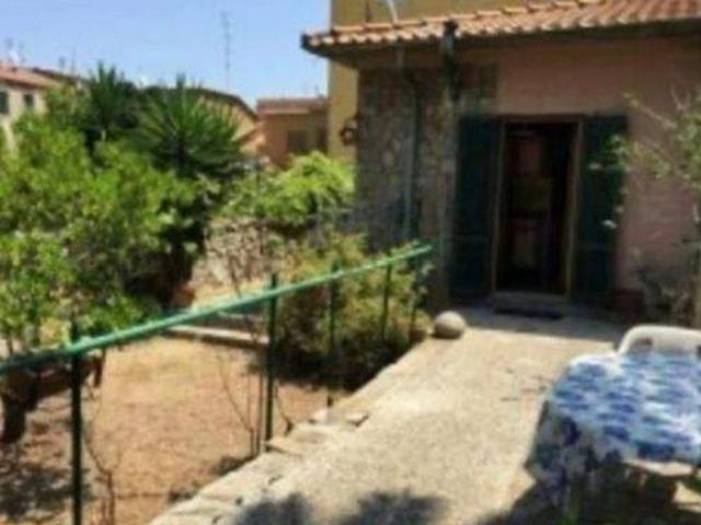 Villa Indipendente in vendita a Isola del Giglio, Giglio Porto