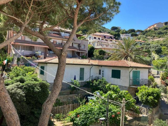 Villa Indipendente in vendita a Isola del Giglio, Giglio Porto