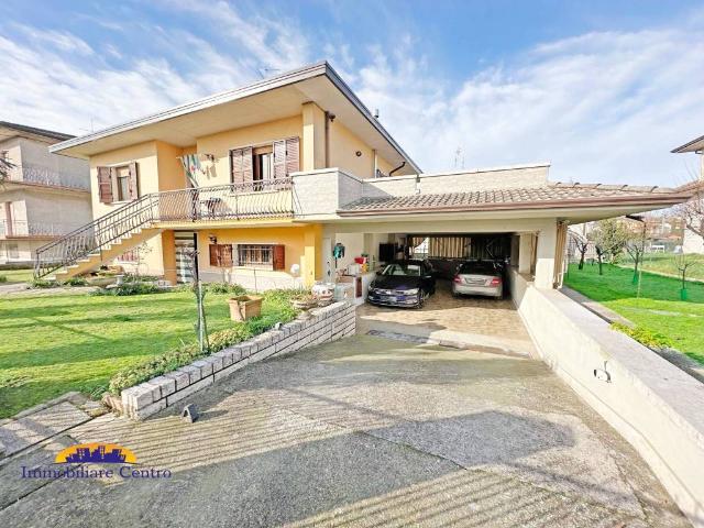 Villa Indipendente in vendita a Isola Della Scala, Veneto