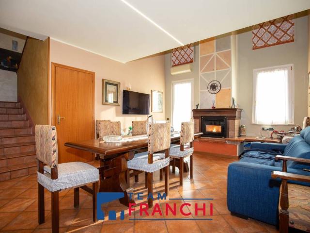 Villa Indipendente in vendita a Isorella, Lombardia