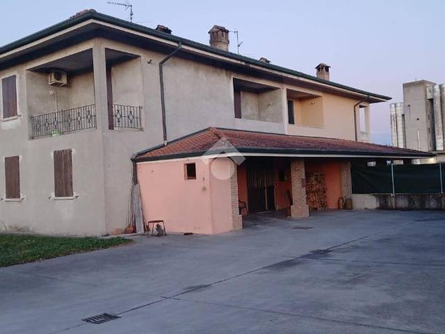 Villa Indipendente in vendita a Isorella, Lombardia