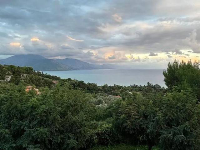 Villa Indipendente in vendita a Capitello, Ispani