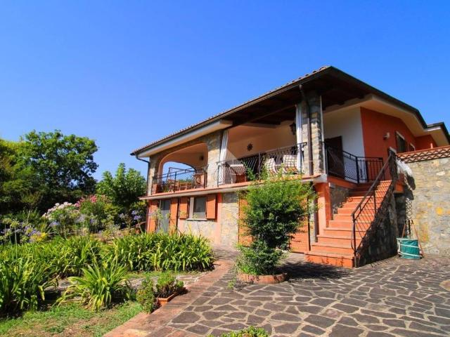 Villa Indipendente in vendita a Ispani, Campania