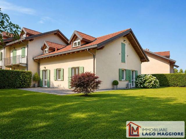Villa Indipendente in vendita a Ispra, Lombardia
