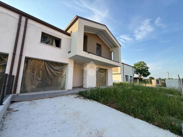 Villa Indipendente in vendita a Ospedaletto di Istrana, Istrana