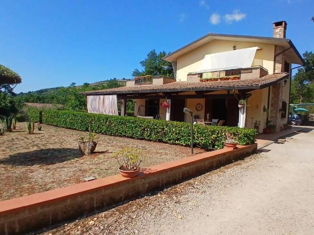 Villa Indipendente in vendita a Itri, Lazio