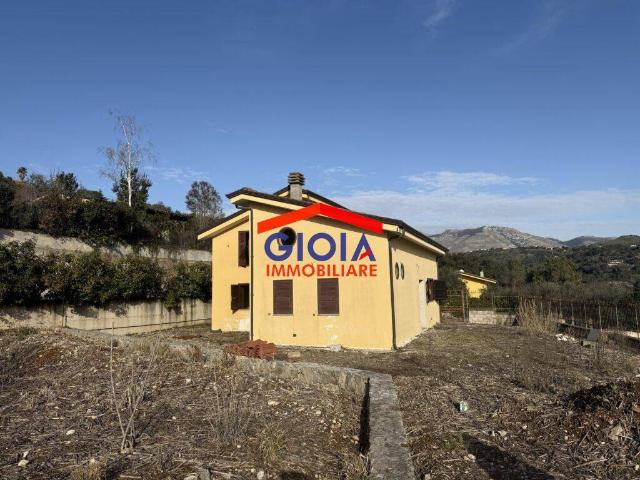 Villa Indipendente in vendita a Itri, Lazio