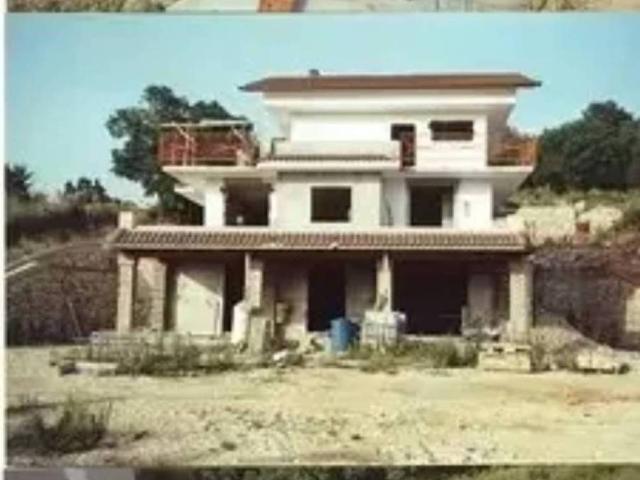 Villa Indipendente in vendita a Itri, Lazio