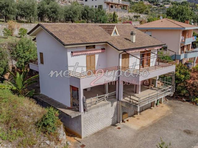 Villa Indipendente in vendita a Le Cupe, Itri