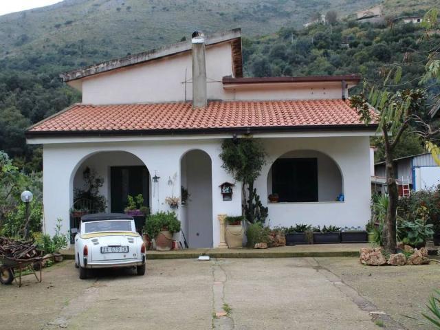 Villa Indipendente in vendita a Raino, Itri