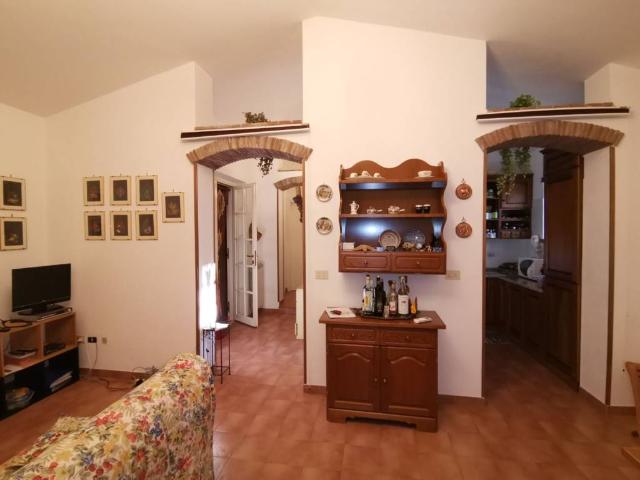Villa Indipendente in vendita a Itri, Lazio
