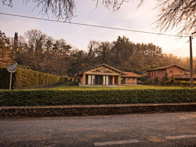 Villa Indipendente in vendita a Borghetto, Piemonte