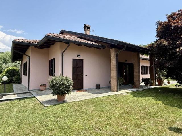 Villa Indipendente in vendita a Borghetto, Piemonte
