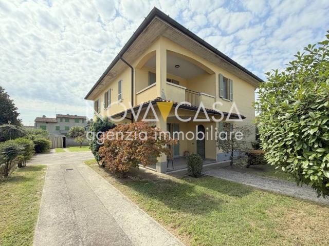 Villa Indipendente in vendita a Izano, Lombardia
