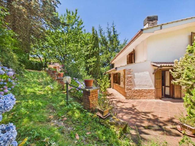 Villa Indipendente in vendita a Roma Capitale, Lazio
